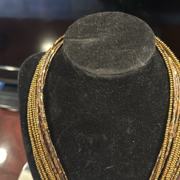 Gorgeous gold necklace EUC perfect condition - Picture 3 of 5